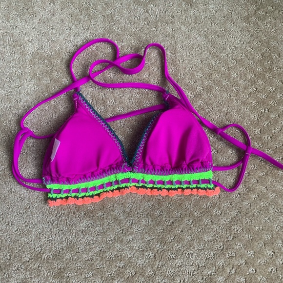 Target bikini! - Picture 2 of 3